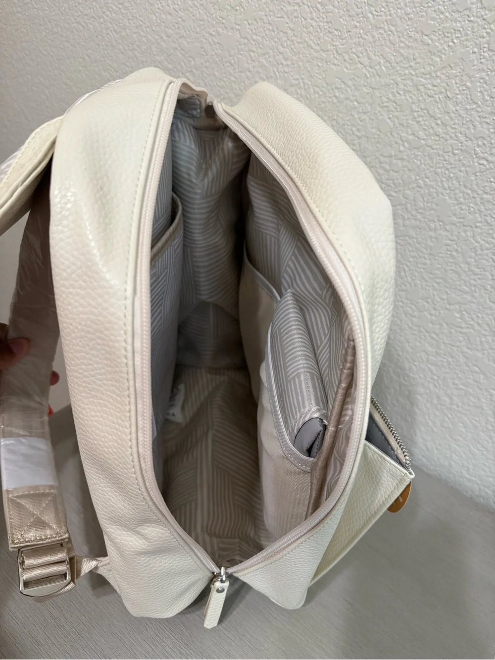 Petunia Pickle Bottom Meta Backpack Diaper Bag in Ivory NWOT